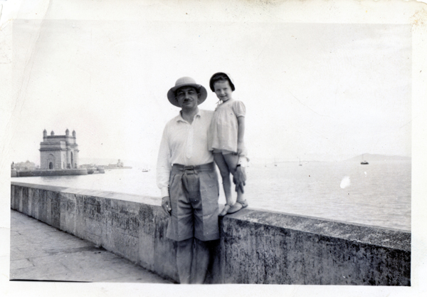 Joasia and her father, Jerzy Klein (later George John Kent) near King George's gate (now Gate of India) in Bombay, January 1941.