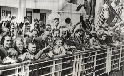 A number of refugees aboard the S.S. St Louis, arriving in Belgium after being refused an entry into Cuba and the US. Belgium, 1939